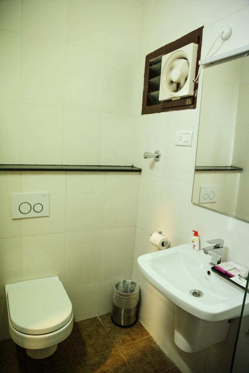 Hotel Sera Grand Chennai Zewnętrze zdjęcie
