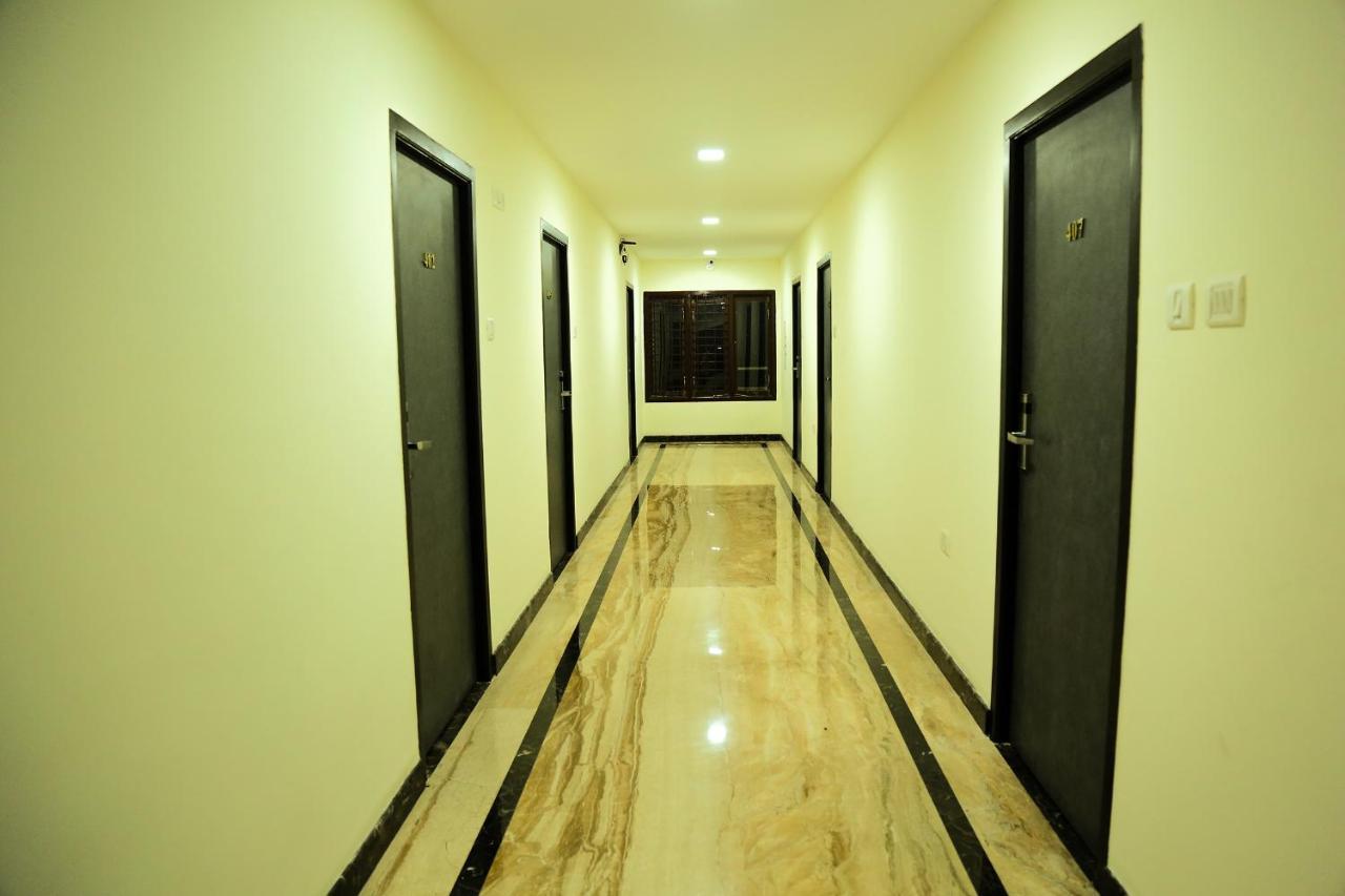 Hotel Sera Grand Chennai Zewnętrze zdjęcie